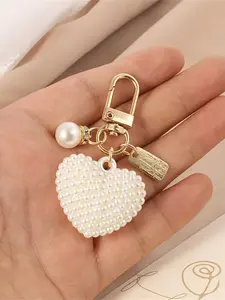 Beaded Heart Keychain Pendant, Casual All-Season Accessory, Perfect Gift for Loved Ones, Unique Jewelry Keyholder