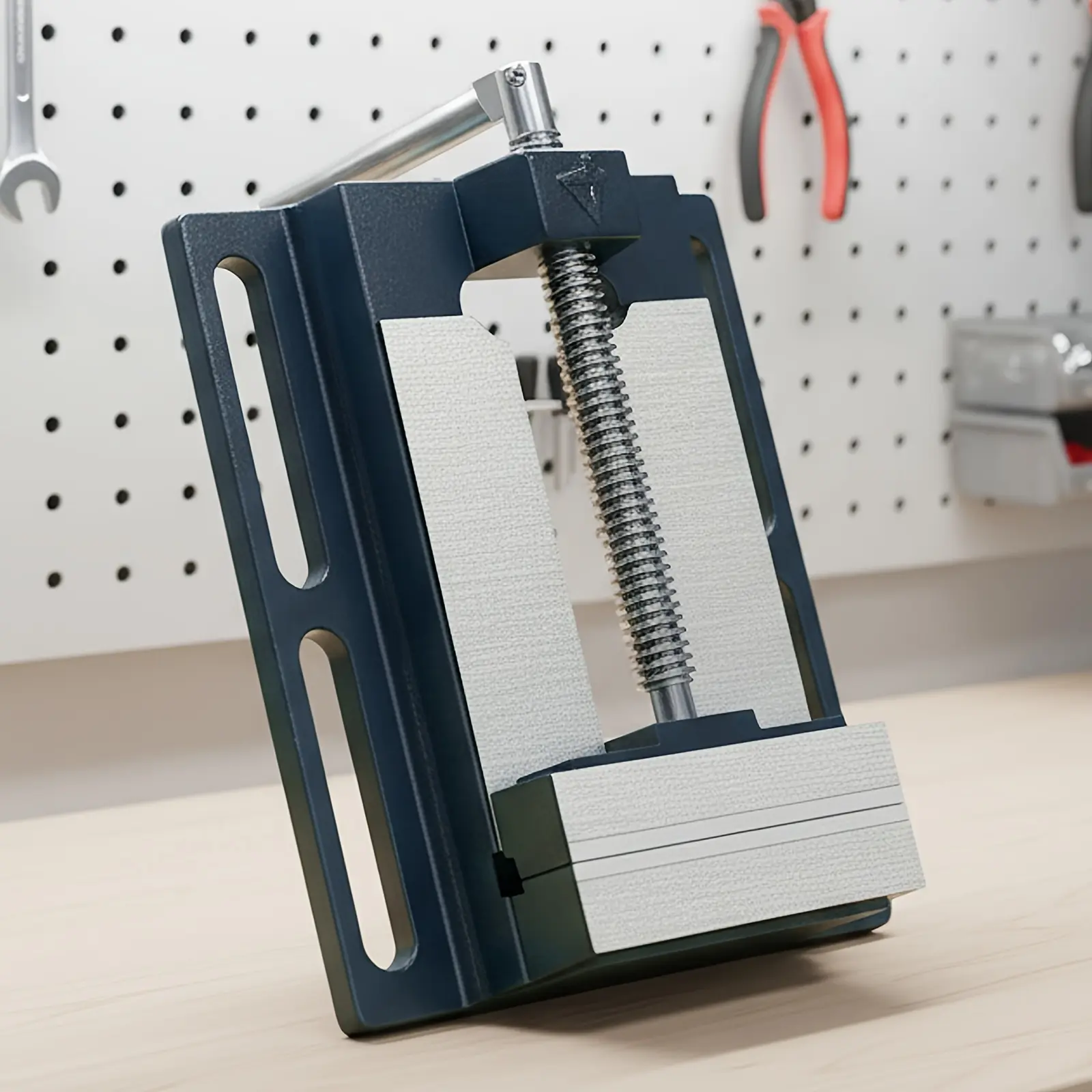 High Carbon Steel Heavy-Duty Bench Vise with Anti-Slip Base, Multi-Purpose Flat Jaws, Secure Hold & Workpiece Grip for Cutting/Sanding, Drilling Tasks