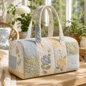 Patchwork Floral Quilted Duffel Bag for Women, Cottagecore Weekender Travel Bag, Large Capacity Overnight Carry On Tote, Lightweight Soft Floral Gym Bag for Vacation, Road Trips, Hospital, Camping & Weekend Getaways