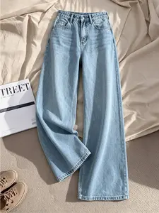 Women's Vintage Loose-Fit Jeans, Classic Pocket Design, Mid Waist, Button Fly, Casual Style, Perfect for Daily Wear and Outings