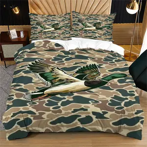 Camouflage Mallard Printed Bedding Duvet Cover Set, including 1 duvet cover and 1 or 2 pillowcases, is soft and comfortable. It is suitable for bedrooms, hotels and school dormitories, and also a great gift option