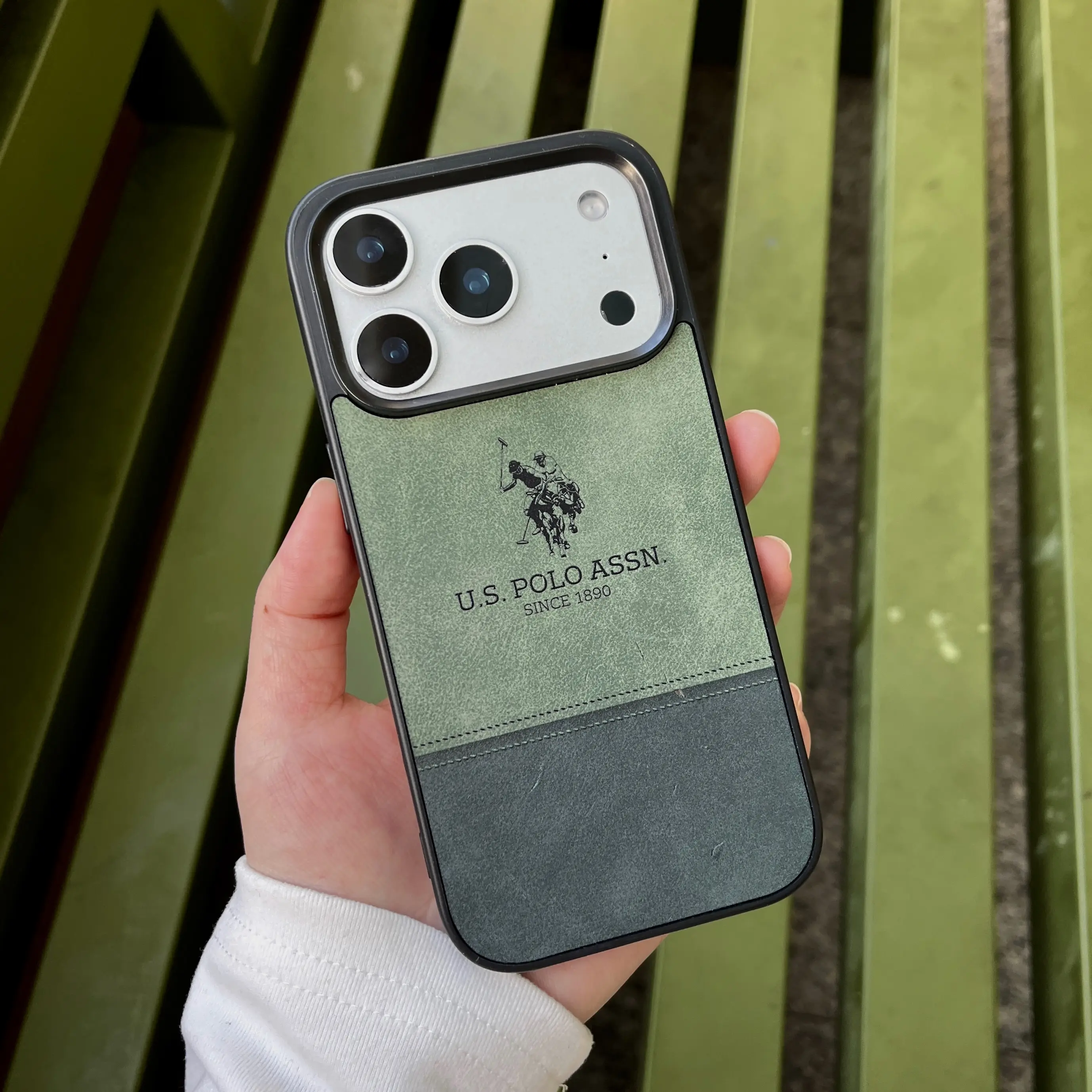 Premium eco-friendly leather shock-resistant phone case for iPhone 17, 16, 15, 14, and 13—the perfect gift for both men and women, 2026 new model