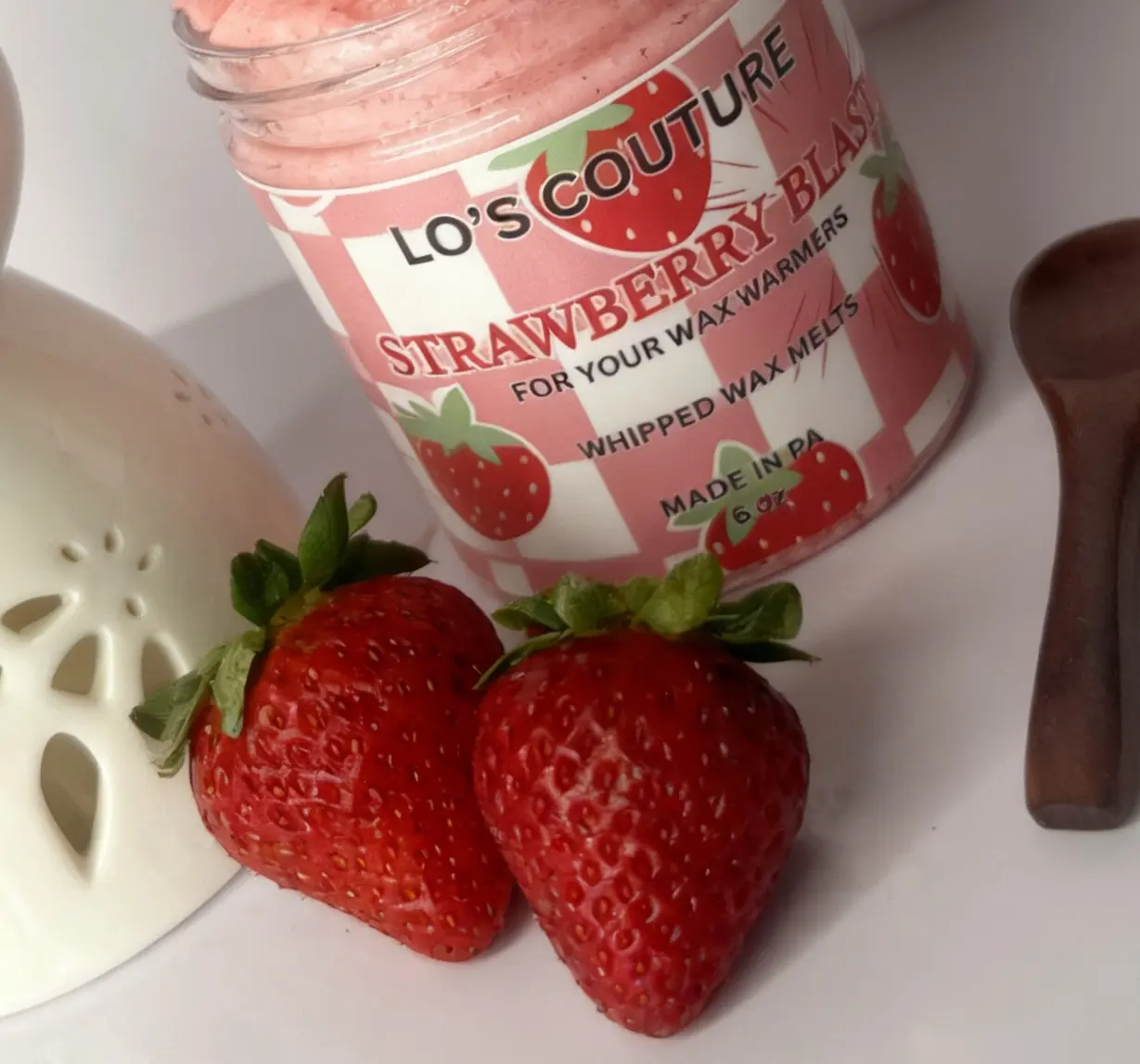 STRAWBERRY WHIPPED SOYWAX MELTS STRAWBERRY WHIPPED SOYWAX MELTS