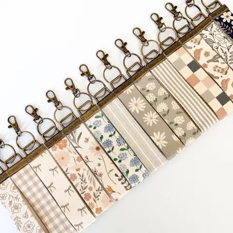 Canvas Wristlet Keychain Lanyard – Wrist Lanyard, Key Fob Holder, Car Key Holder, Hand Strap for Keys, Minimalist Keychain Gift for Girls