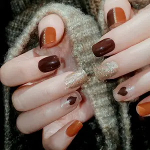 New Cross-Border Nail Art Wearable Nails Finished Ins High-End Glitter Glittery Accents Autumn Winter Heart Fake Nail Stickers Wholesale Q16