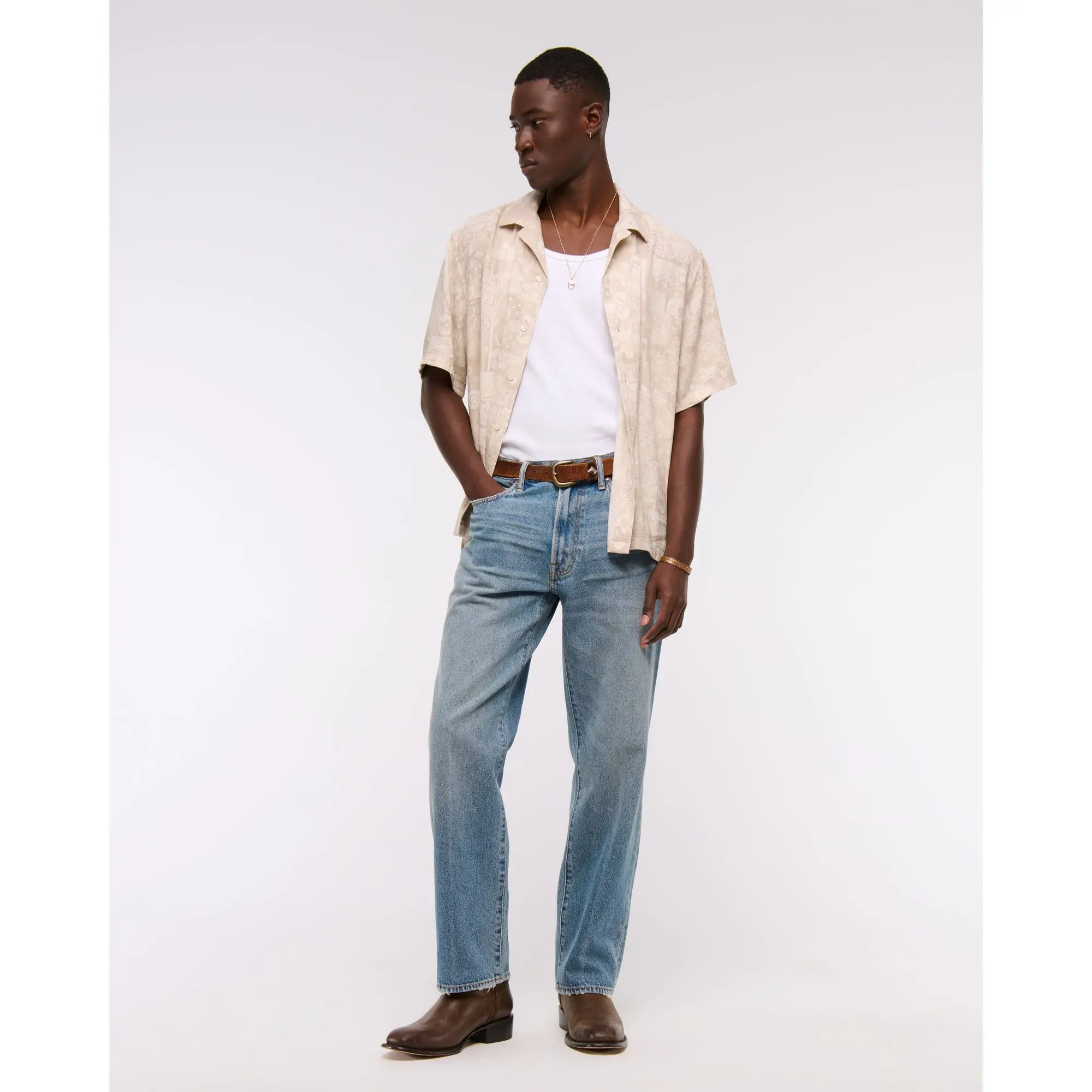 Abercrombie & Fitch Relaxed Straight Jean