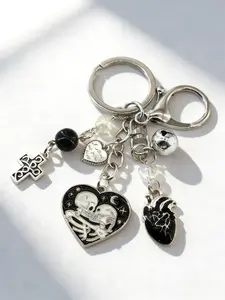 1pcs Gothic Skull Heart Keychain, Fashionable Alloy Keychain, Stylish Keychain, Dark Romantic Skull Pendant, Punk Cross Necklace, Alternative Style Bag Charm, Car Key Accessories Gift