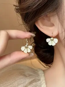 1 Pair of Elegant French Floral Drop Earrings - Exquisite four-petal flower design - Perfect for everyday, parties, and vacations - Valentine's Day, anniversary gift | Mother's Day gift
