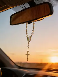 Pearl Car Mirror Ornament Hanging | Rearview Mirror Decoration for Car Interior, Aesthetic Handmade Charm, Elegant Ladies' Car Accessories, Universal Fit for All Vehicles