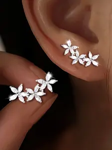 A Pair of 925 Silvery Plated Stud Earrings, Elegant Minimalist Earrings, Featuring a Sparkling Five-petal Summer Flower Design, Suitable for All Seasons, Summer Dainty Jewelry Studs Earrings