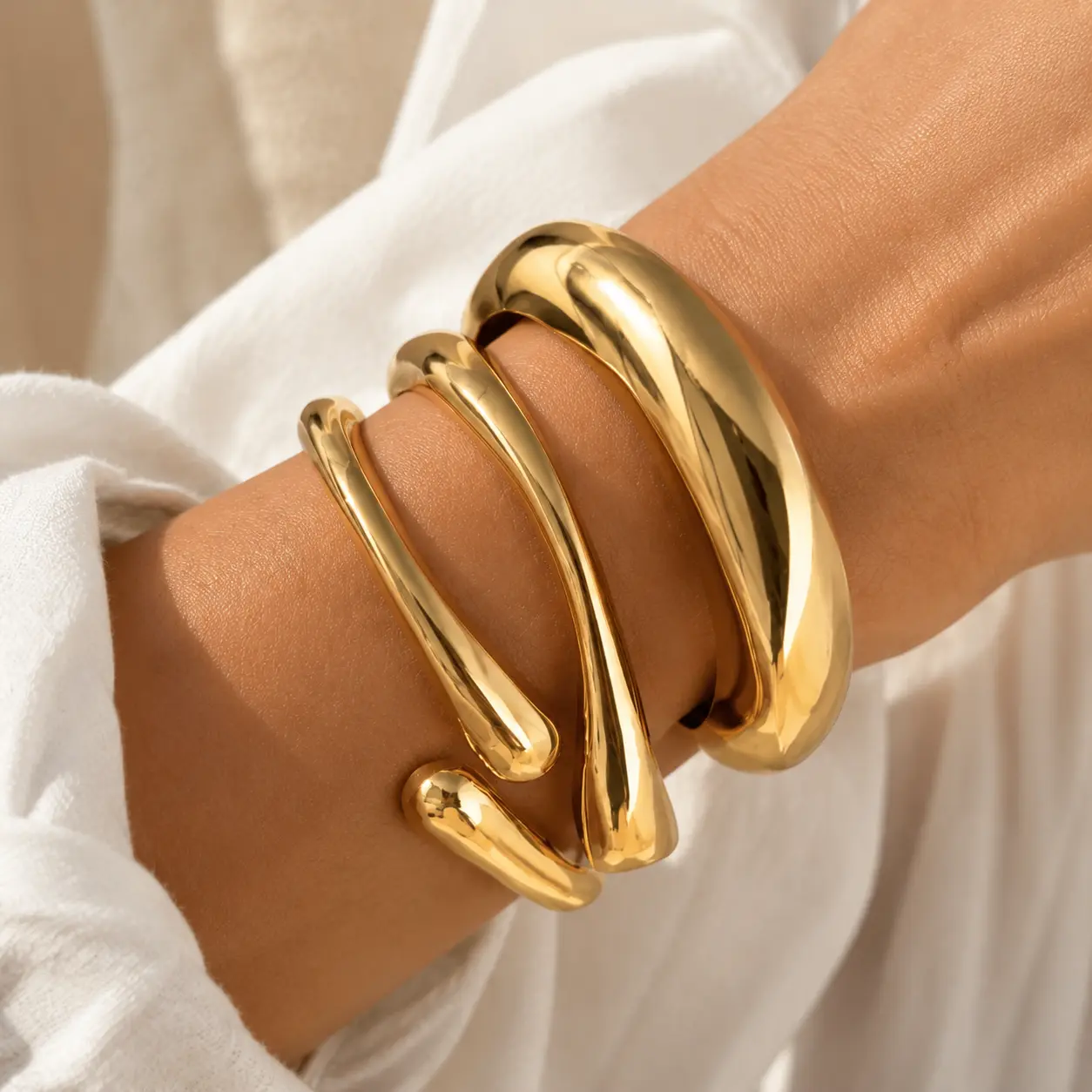 17KM Chunky Gold Bangle Bracelets for Women,  14K Gold Plated Big Stackable Bangles Set, Trendy Cuff Bracelet Stack Fashion Jewelry Gifts,,summeroutfits,vacationoutfits,beachoutfits