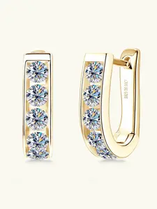 1CT moissanite Fashionable Huggie earrings, 925 sterling silver groove earrings, suitable for daily wear, vacation dates and other occasions, and also a surprising and exquisite small gift.