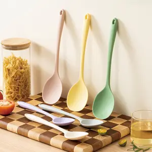 1pc Non-Stick Silicone Ladle Spoon Flexible Scoop Spoons Curved Handle Heat Resistant Round Scoop Cooking Utensils Kitchen Tool