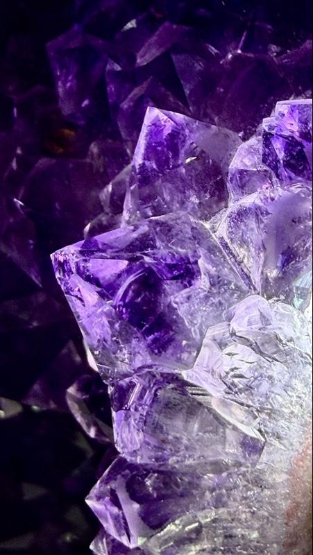 Natural 1kg+ Brazilian Amethyst Geode Cluster - Self-Standing Deep Purple Quartz Specimen (5") crystals for sale