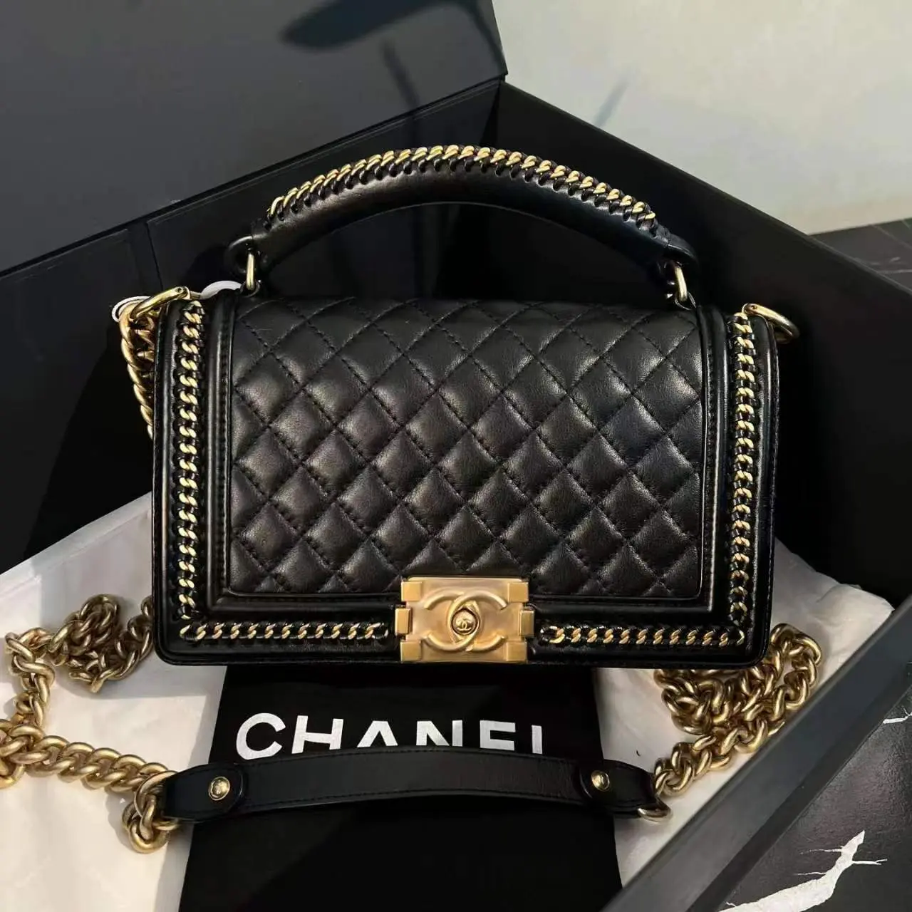 Pre-owned CHANEL Crossbody Bag Black Cowhide 0804KI/C8353928791