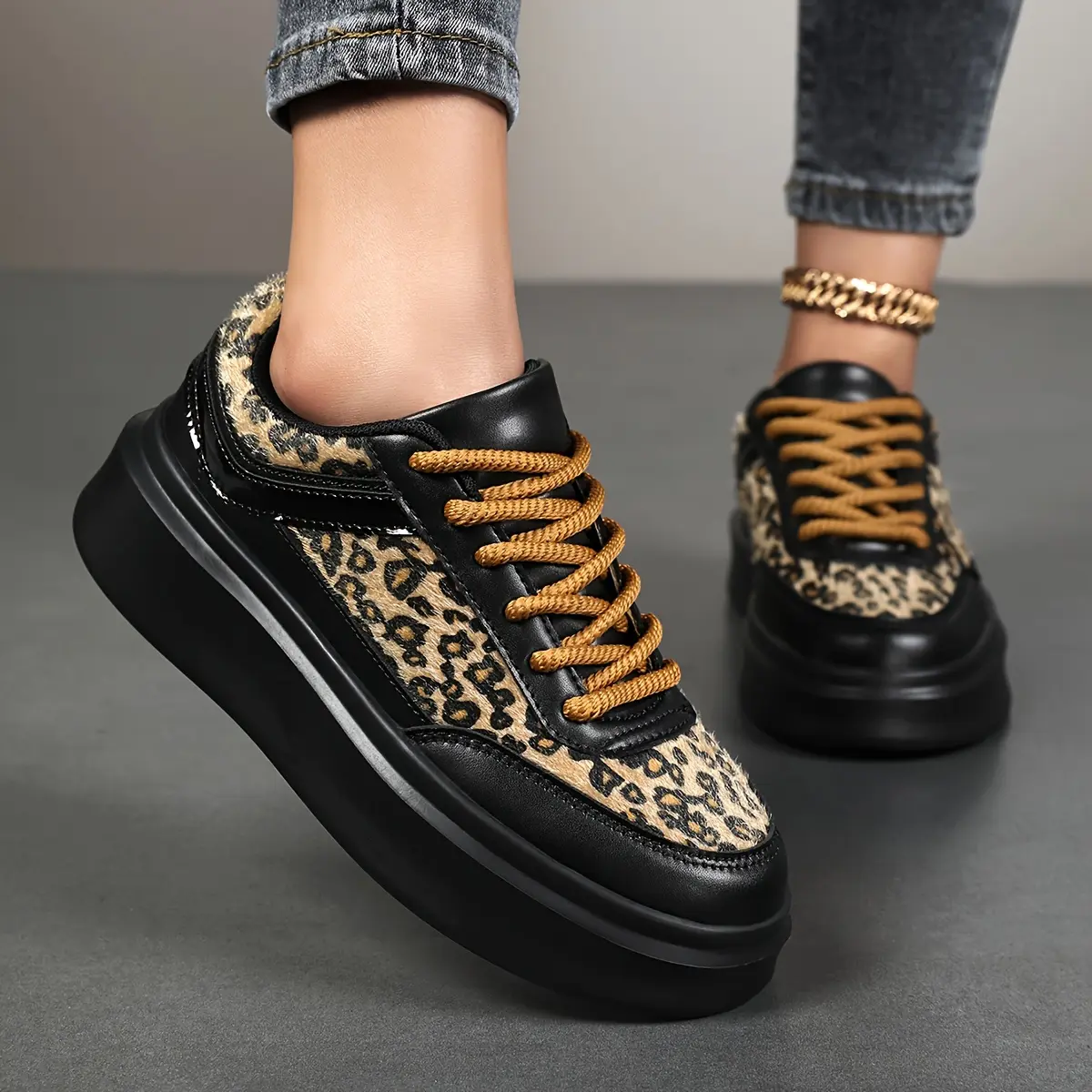 New Hot-selling Leopard Print Chunky Round Lace-Up Sneakers, Everyday Versatile Casual Soft-Soled Lightweight Platform Shoes, Fashionable Trendy Women's Shoes, Women Shoes