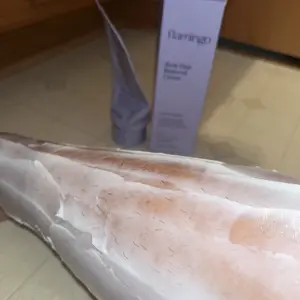 Flamingo Body Hair Removal Cream - Gentle Formula - 200ml - Iris & Suede Scented - Safe Up to 7 Days - Includes Spatula for Touch-Free Application