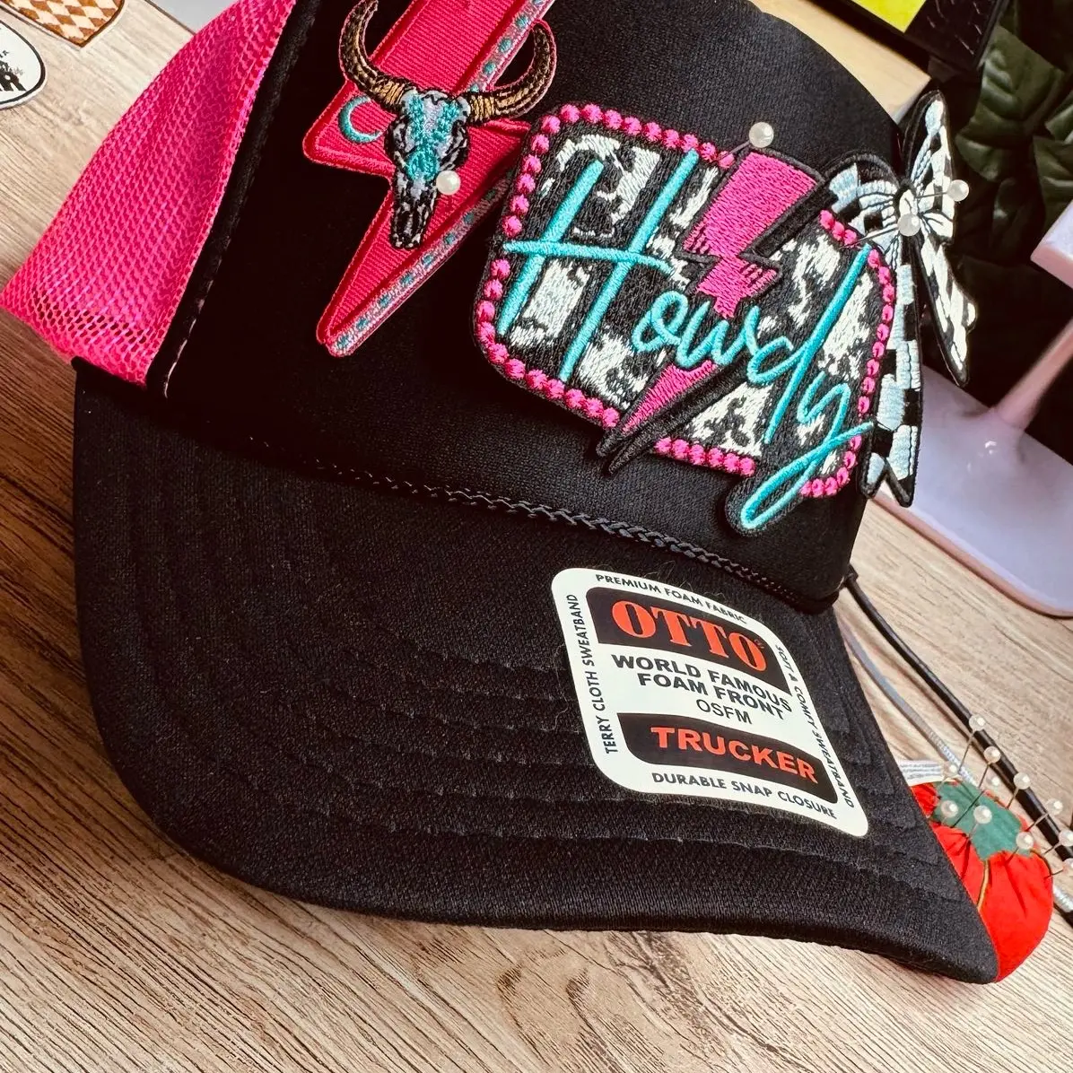 Trucker hat hot pink