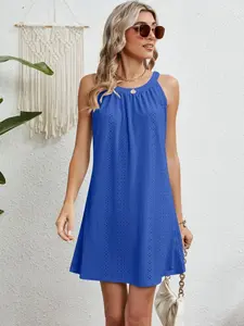 Women's Hollow Out Crochet Bikini Cover-Up Sleeveless Beach Dress Vest, Stylish Swimsuit Top for Summer Vacation