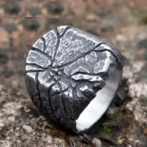 New Stainless Steel Charm Bladed Ring, Hip Hop Punk Rock Fashion Black Silver Accessory for Men and Women Jewelry