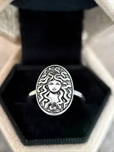 The Retro-inspired Medusa Oval Ring Is Suitable for Parties, Music Festivals, Vacations and Daily Wear. It Is A Great Gift for Anniversaries, Holidays, Mother's Day. A Fashionable and Unique Women's Ring.