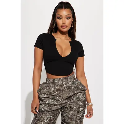 Crop Top Fashion Nova TikTok Shop1