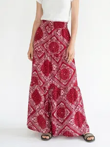 Women's Casual Long Fashion Patterned Skirt, Non-Elastic, Flowy Design, Perfect for Daily Wear, Stylish and Comfortable