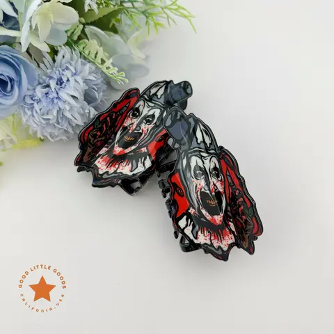 Fun Horror Character Pennywise the Dancing Clown Double-Sided Claw Hair Claw Clips, Halloween Spooky Hair Claws Durable Plastic for Women & Girls, Casual Design, 4 Inches, Unisex, Premium Quality