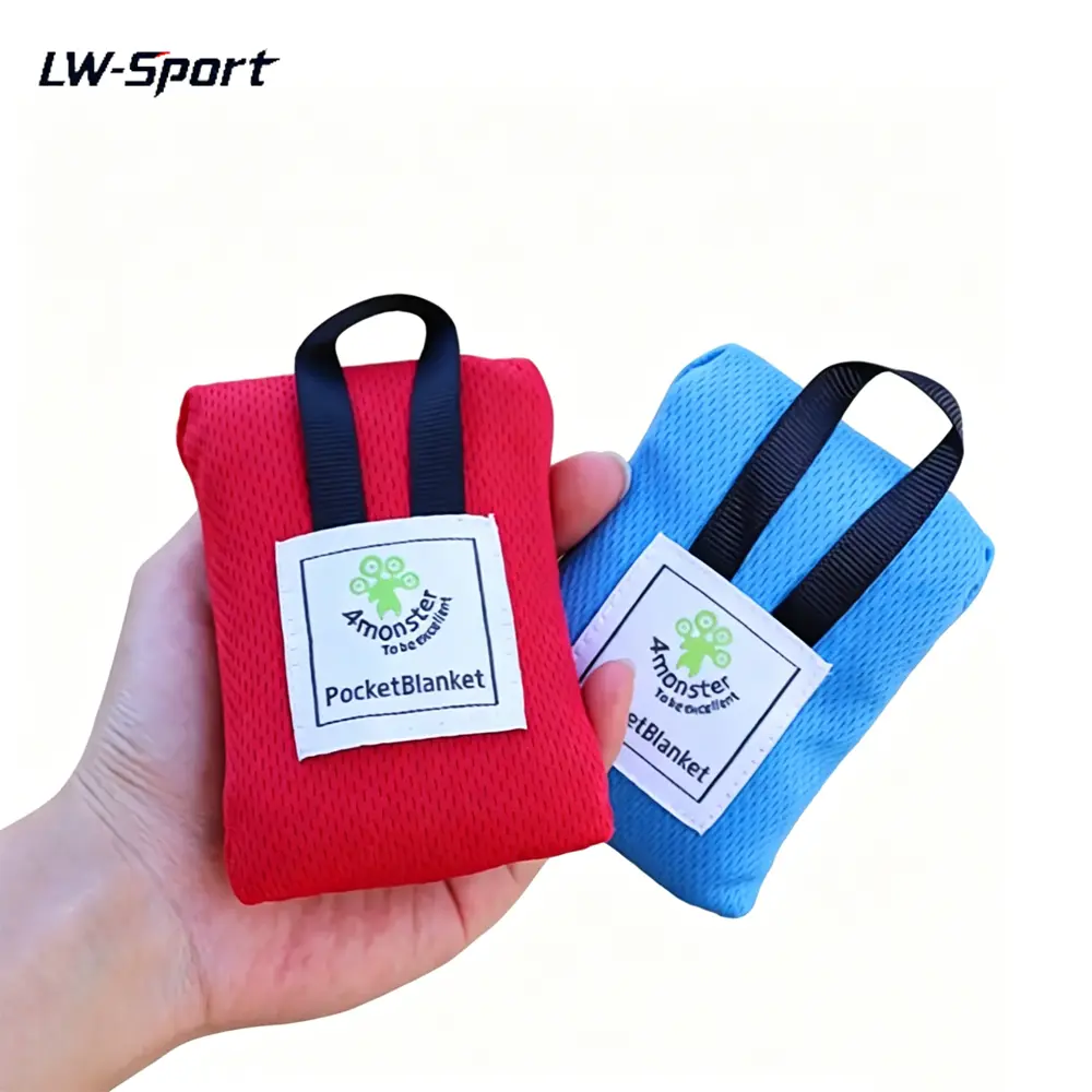 1Pc Waterproof Pocket Blanket with Carry Handle, Lightweight Foldable Compact Outdoor Picnic Mat, Sand Proof Durable Ground Cover Blanket for Camping Hiking Beach Travel Park Festival