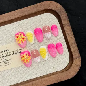 10pcs Handmade Short Almond Nails, Pretty False Nails, 3D Floral Shell Design, Removable, Suitable for Women, Glossy Finish