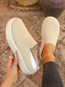 Women's Suede Mules, Vintage Casual Style, All-Season Versatile Comfort Shoes, Easy Match for Outdoors/home Wear, Slip on mules