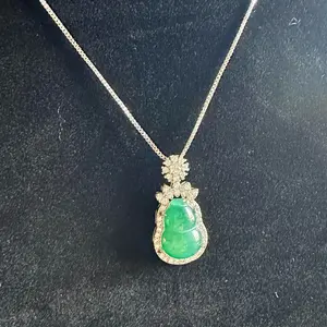 Hulu Gourd Jade Pendant - Hulu, the Chinese word for gourd possesses the vital meaning of blessing and auspiciousness.