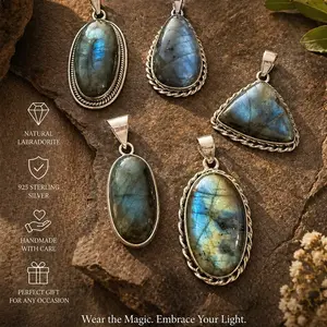 .925 Solid Sterling Silver Flashy Labradorite Naturally Stone Pendant