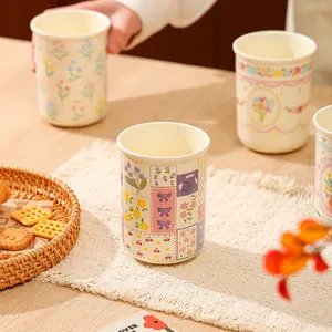 Adorable Cream-Colored Ceramic Mug With Floral Embossing, Exquisitely Handcrafted And Beautiful Design, Suitable For Both Boys And Girls, And A Practical Gift For Home, Coffee Shop, Or Any Occasion.