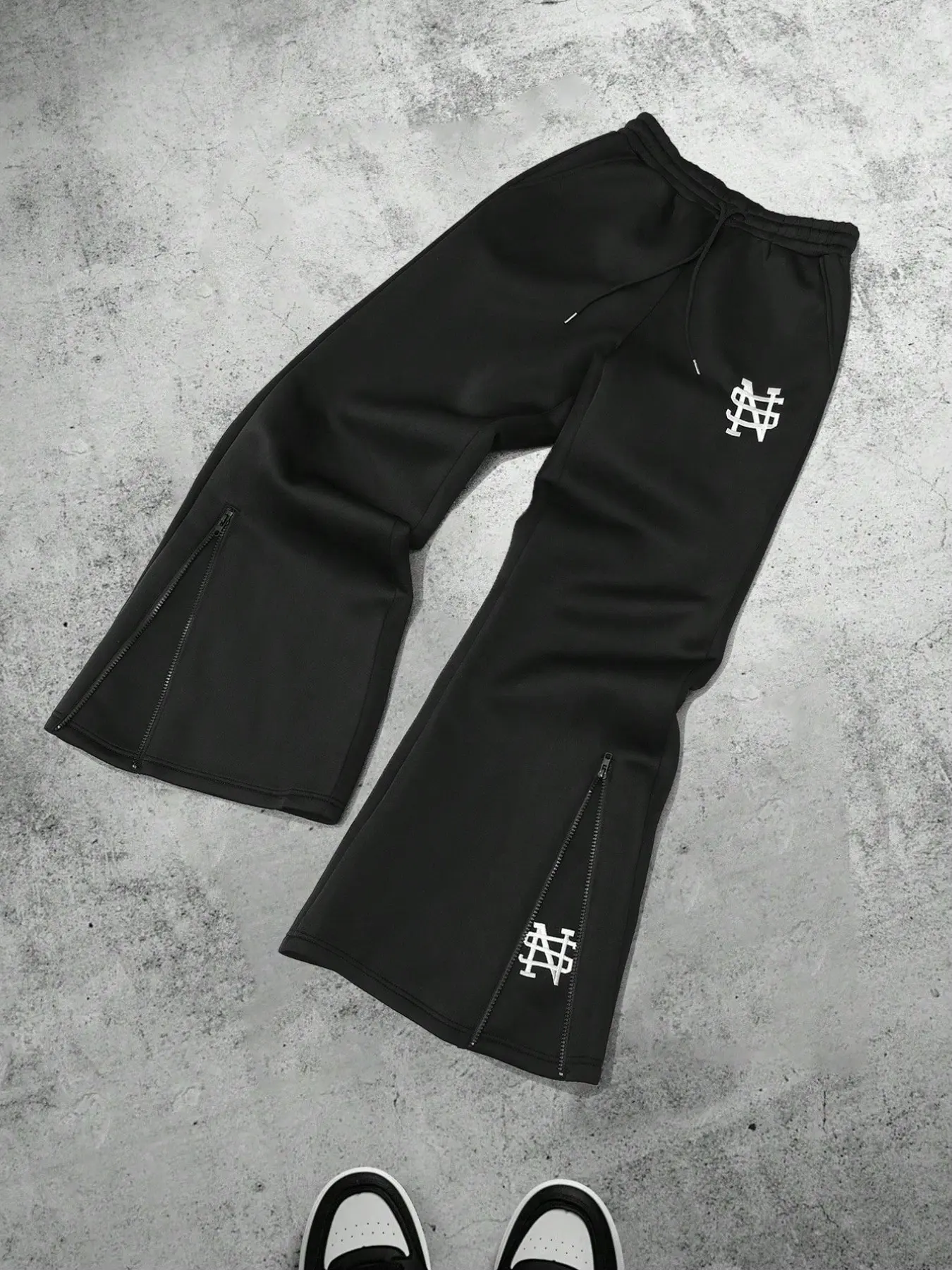 Tiktok Trendy Loose Fit Sweatpants, Letter Design & Functional Zipper Details, Casual Daily Wear, Urban Street Style, Letter Patched Sweatpants