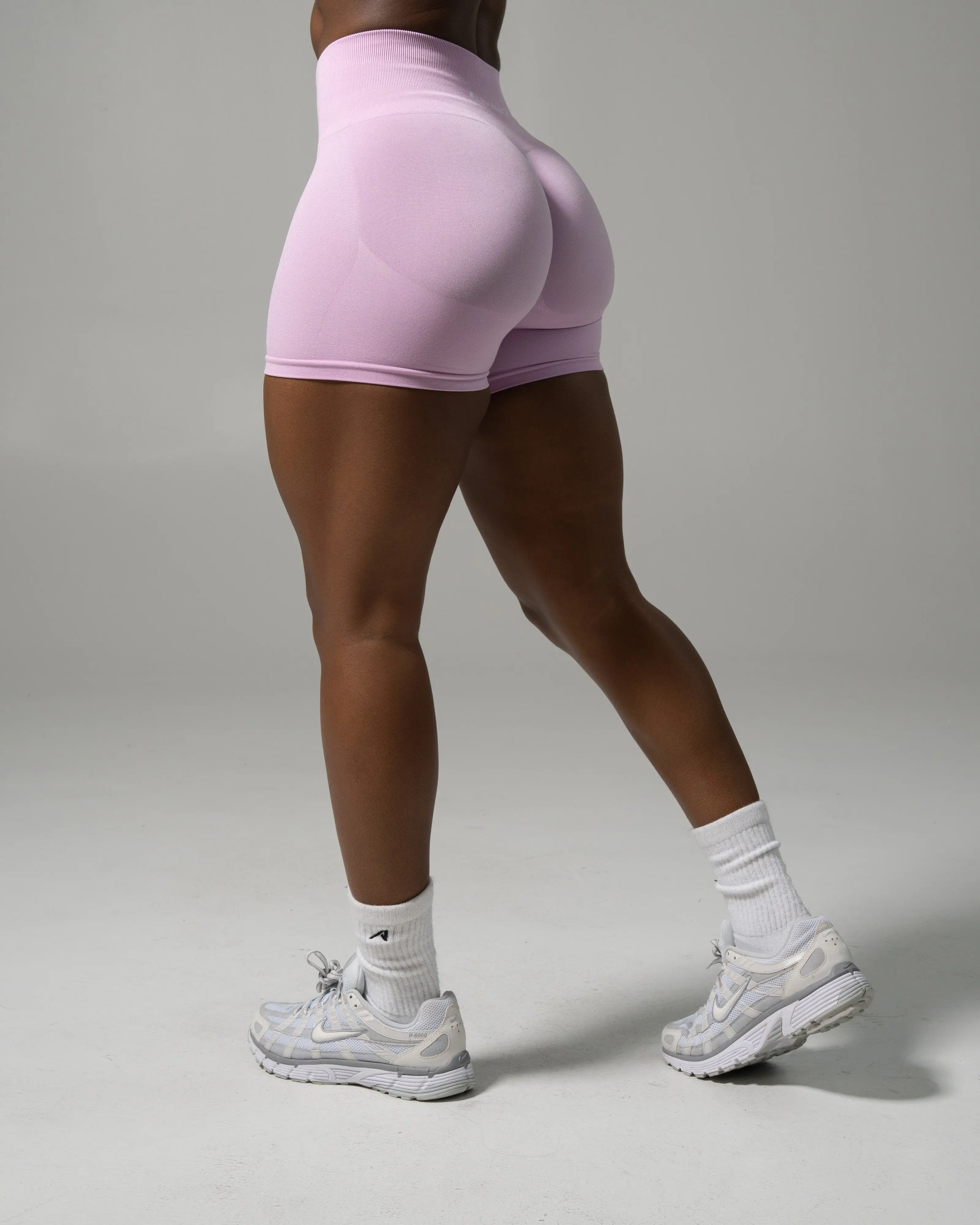 Pump Mid Rise Short - Poise