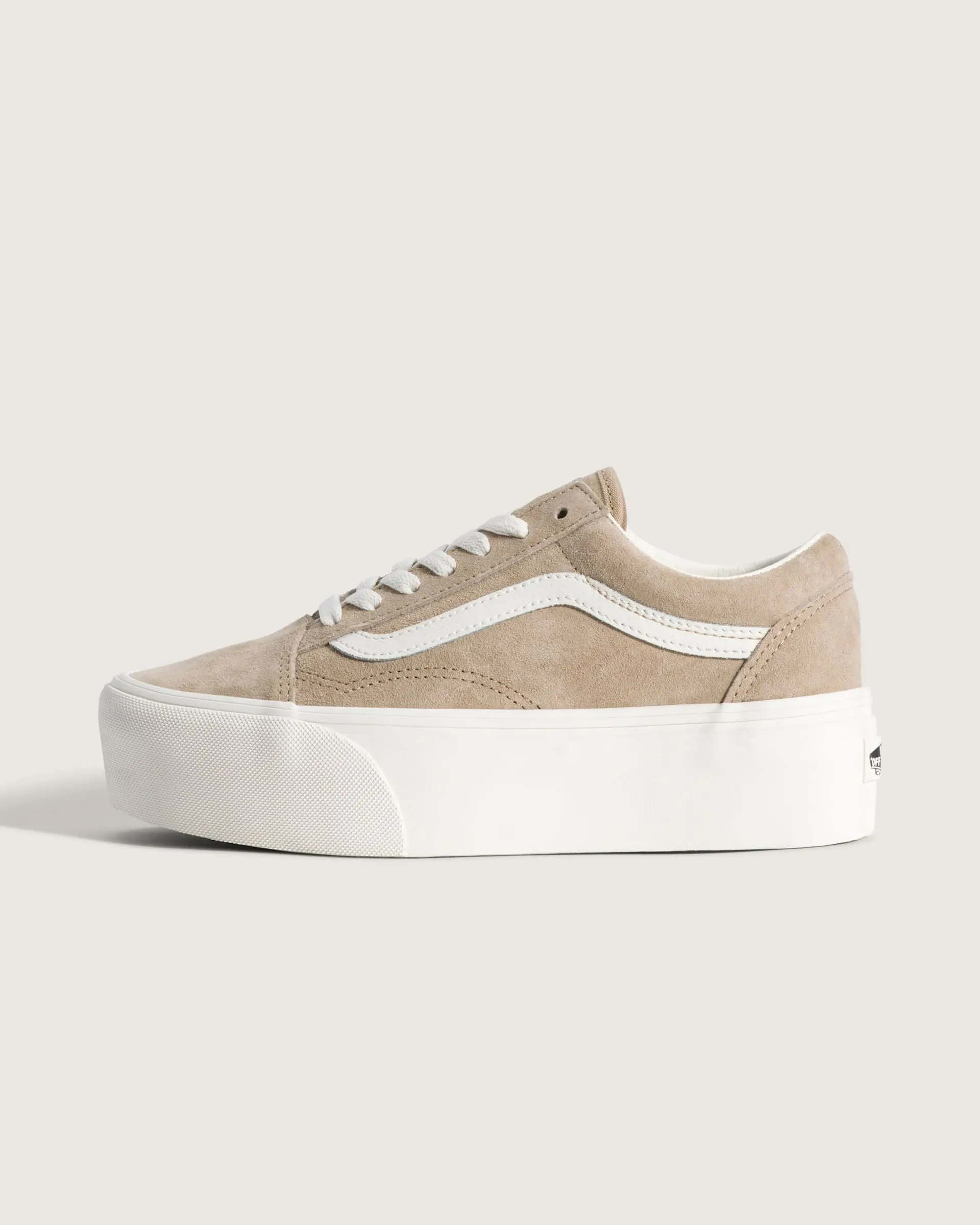Vans Unisex Old Skool Platform Low Top Shoe Vans Unisex Old Skool Platform Low Top Shoe