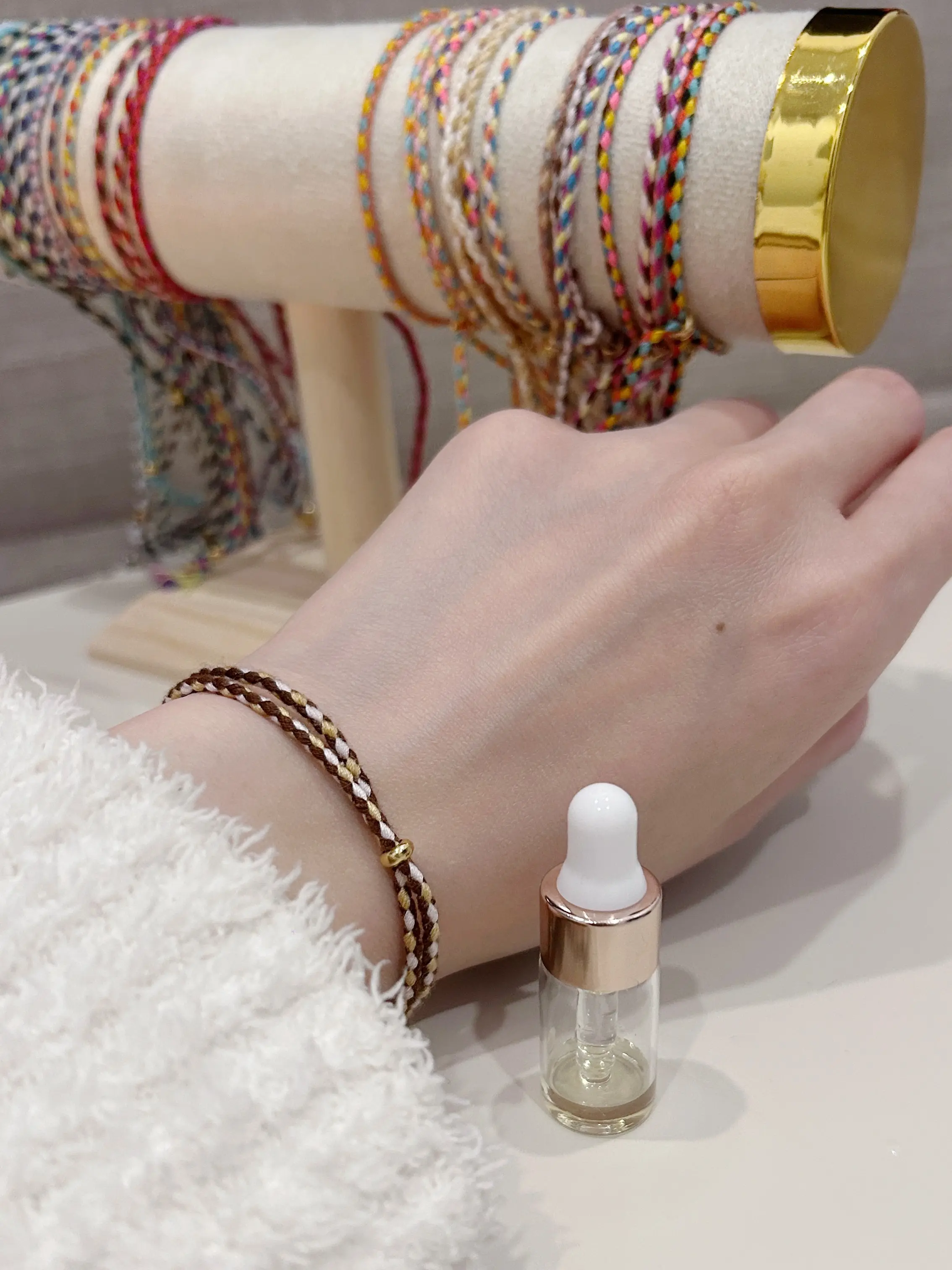 【VanillaFinds】Hand-made Scented Friendship Bracelet - Mine