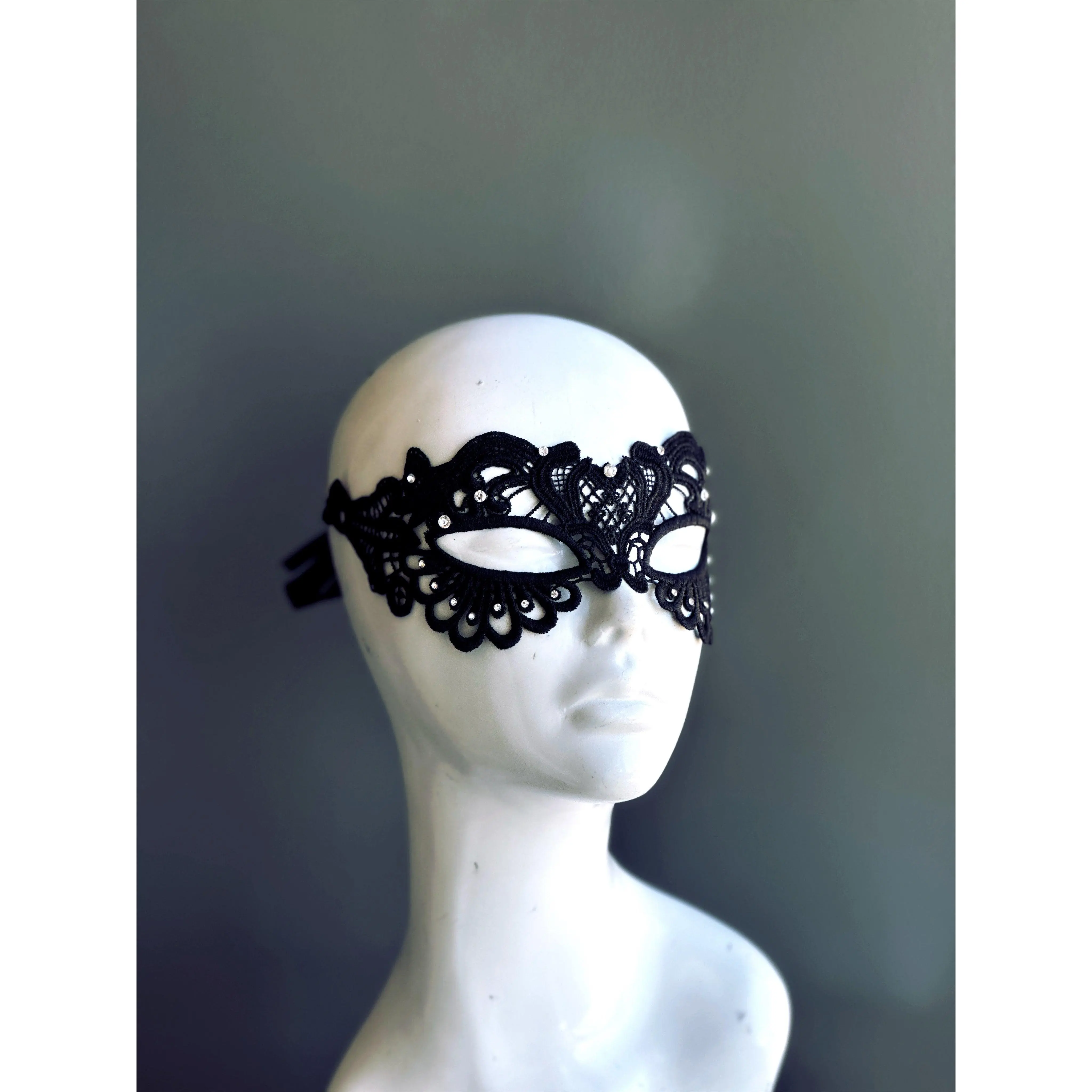 Rhinestone Mask - Black
