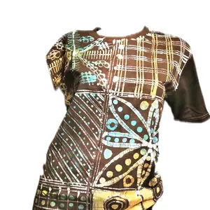 Handmade Batic Tshirts for Ladies Unique Pattern Hand-Dyed Round Neck Unisex Comfortable Everyday Wear
