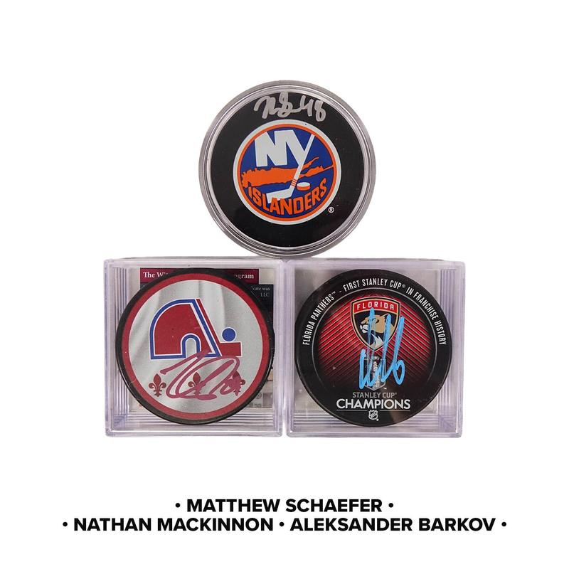 Personal Hit Parade Elite Puck - Sports Trading Card