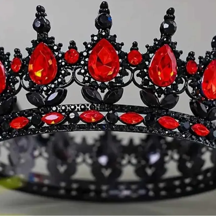 Crowns for any floral arrangement or for any occasion fits perfect . Great quality . princess crown Wedding Renaissance Headpiece