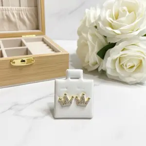 Beautiful earrings for you!