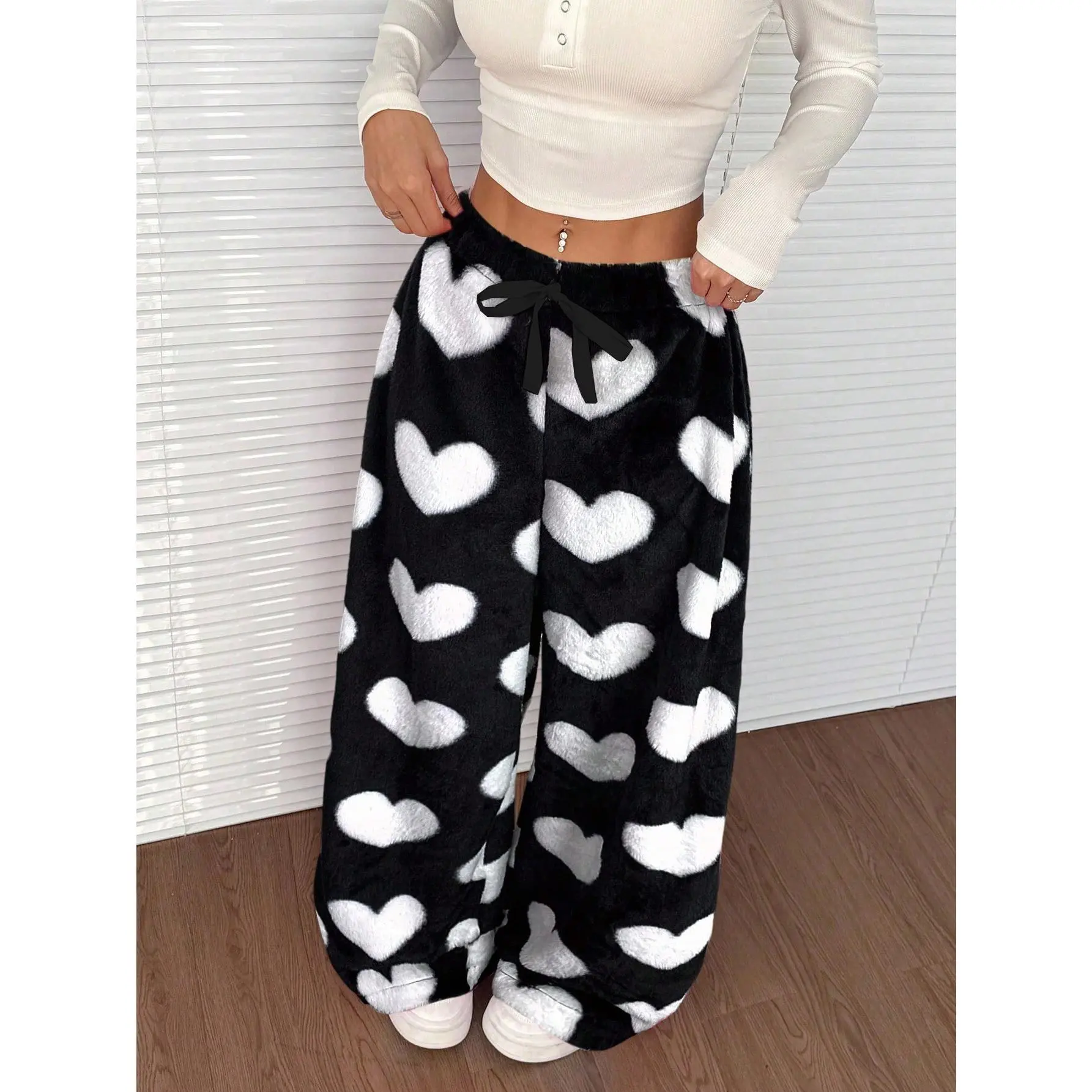 White heart+black bow=thickened version