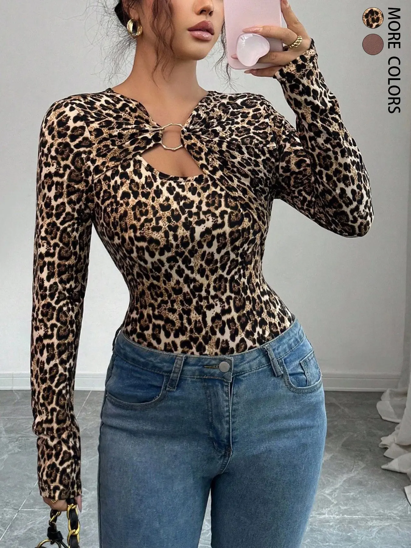 Women's Asymmetric Hollow Metal Buckle Metallic Decor Long Sleeve T-Shirt，Leopard print top，Spring/Autumn Casual Asymmetrical