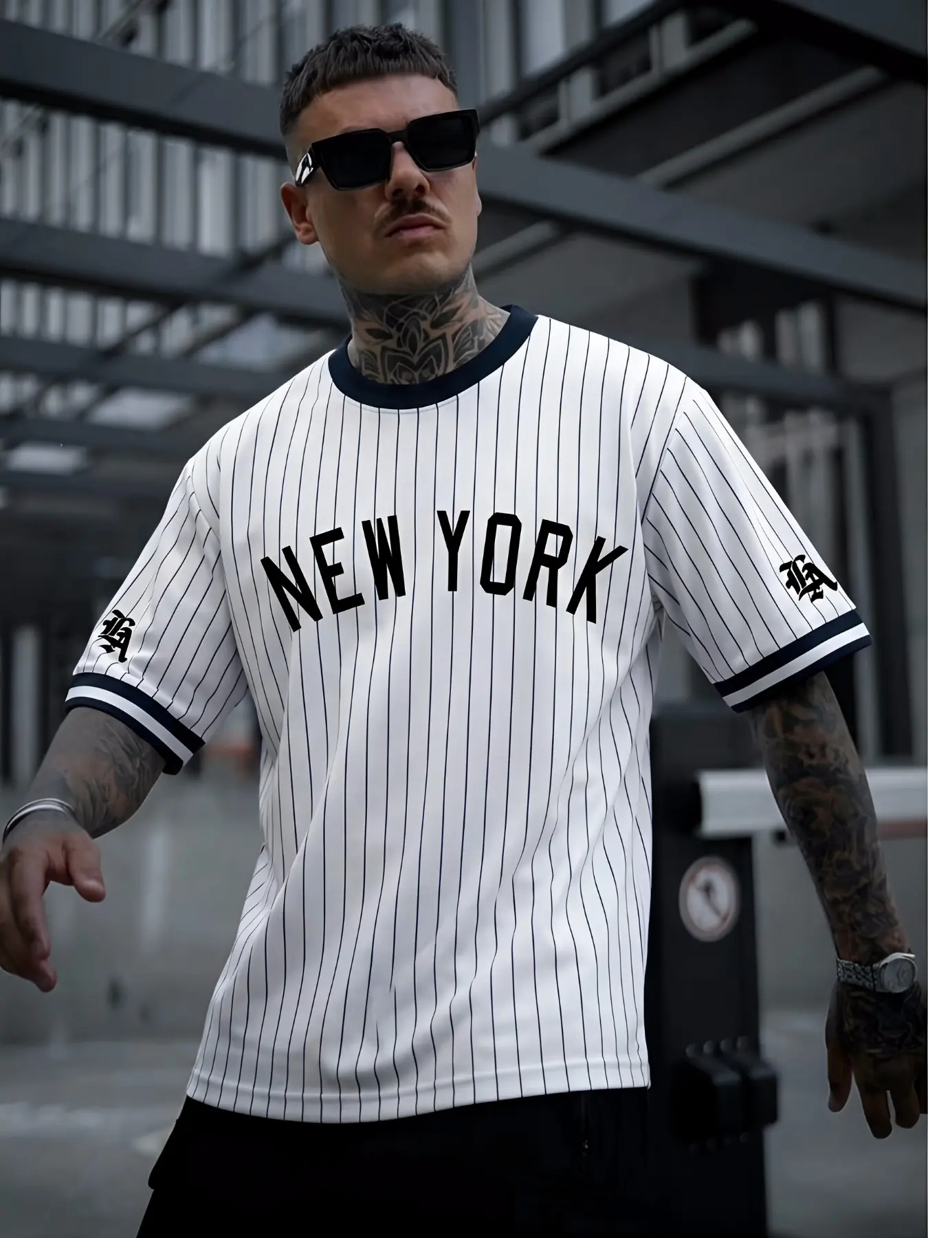 Men's New York Pinstripe Baseball Jersey, Vintage Baseball Jersey, Lightweight Breathable Polyester, White & Navy Retro Sportswear, "NEW YORK" Classic Letter Print, Contrast Striped Cuffs & Ringer Neck, Oversized Tee, Daily Wear, Casual Sporty Top