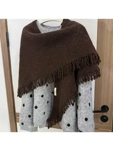 New style autumn and winter high-end Korean versatile fringed warm neck scarf shawl triangular knitted wool scarf
