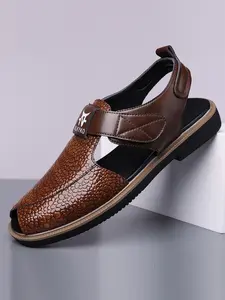 2026 New Men's Leather Sandals, Closed-Toe Protective Toe, Soft Sole Anti-Slip Durable, Outdoor Beach Shoes, Business Casual Two-In-One Flip Flops, Rubber Sole Sandals, Walking Shoes, Summer
