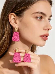 Bright Pink Raffia & Gold Weave Drop Earrings, Boho Summer Statement Earrings for Women, Lightweight Woven Design, Perfect for Beach Vacations, Festivals, Pool Parties & Daily Wear, Trendy Raffia Jewelry