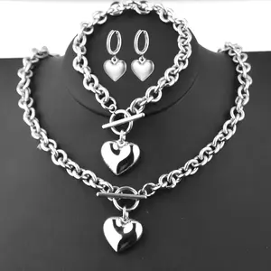 4-Piece Set Elegant Stainless Steel Heart Pendant Necklace Bracelet Earrings Set, Suitable for Women's Daily Wear or Vacation, Valentine's Day Gift